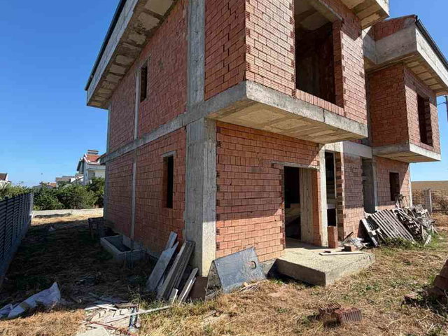 SİLİVRİ BALABANDA MÜSTAKİL NATAMAM SATILIK VİLLA