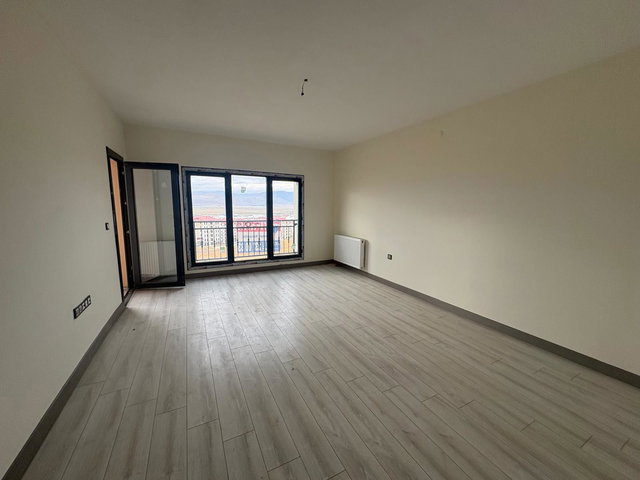 REMAX İLKE'DEN HİLALKENT'TE 3+1 KİRALIK DAİRE