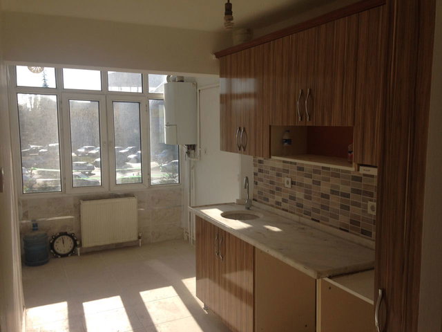 VARLIK MAH’DE GÜNEY-DOĞU CEPHELİ 2+1  80 M² NET