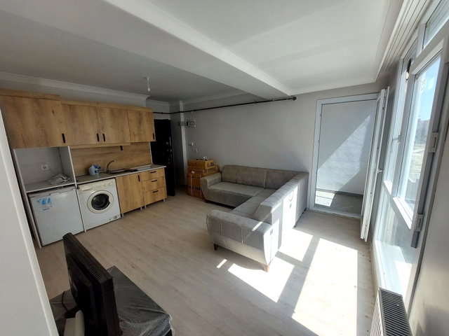 REMAX LANDDEN HAVUZLAR'DA SATILIK ARA KAT 1+1 EŞYALI SIFIR DAİRE