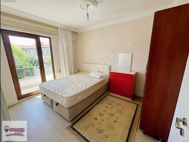 RE/MAX ŞEHİR YALOVA'DAN ELMAKENT SİTESİN'DE KİRALIK VİLLA
