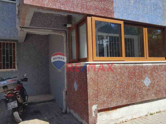 ATAKENT ÖZKONAK PARKINA KOMŞU YEŞILLIKLER IÇINDE 2+1 KIRALIK