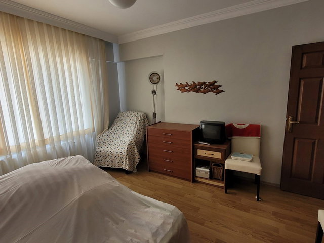 NURAN KARABAŞ ÇEKMEKÖY PARADISE CITY METROYA YÜRÜME MESAFESI 3+1 KIRALIK