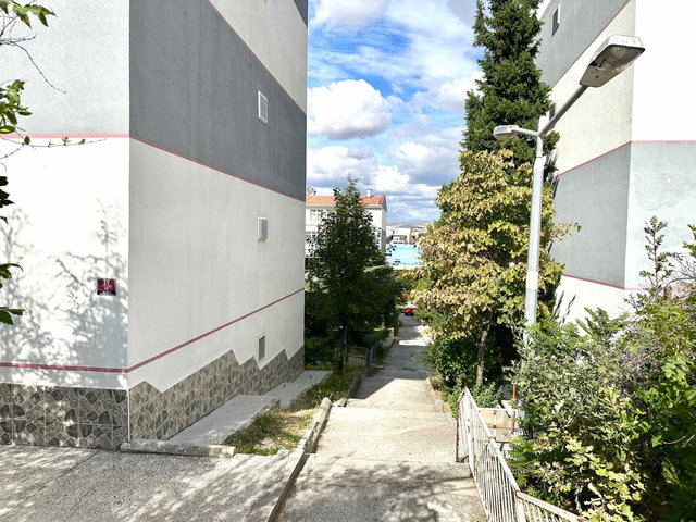 BATIKENT ÖZPETEK 7 SİTESİ’NDE KİRALIK 3+1 DAİRE