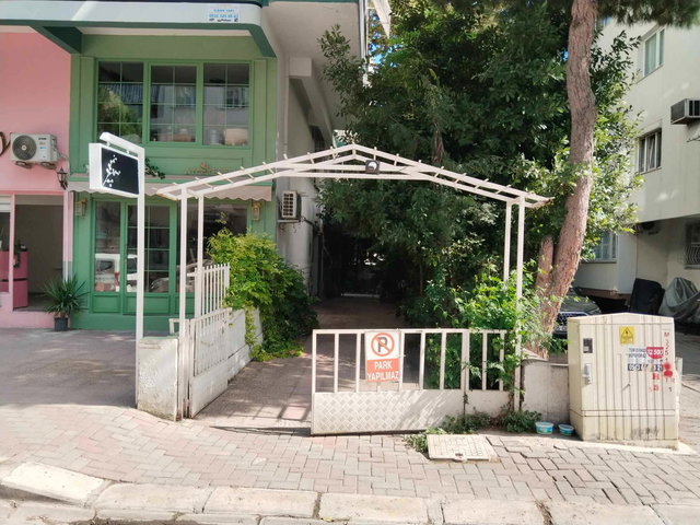 BOSTANLI’DA YENI TADILATLI, KIRALIK 3+1 DAIRE
