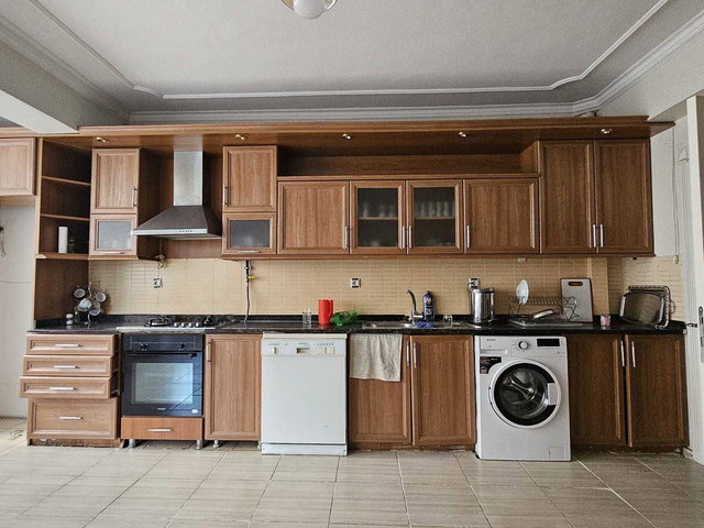 ETA 21 SİTESİNDE 4+1 AMA BİR ODASI KAPALI 3+1 KİRALIK DAİRE