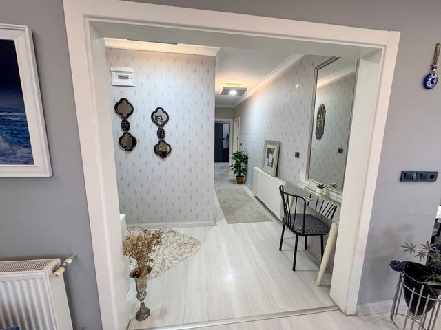KİRAZLİMANI'NDA DENİZ MANZARALI | 120 M² GENİŞ 3+1 SATILIK DAİRE