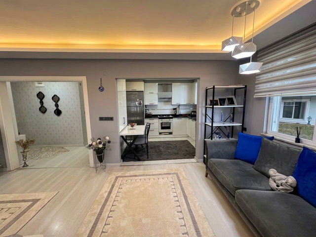 KİRAZLİMANI'NDA DENİZ MANZARALI | 120 M² GENİŞ 3+1 SATILIK DAİRE