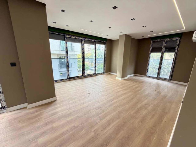 KADIKÖY FENERYOLU'NDA MUHTEŞEM KONUMDA SIFIR BİNA 2+1 DAİRE