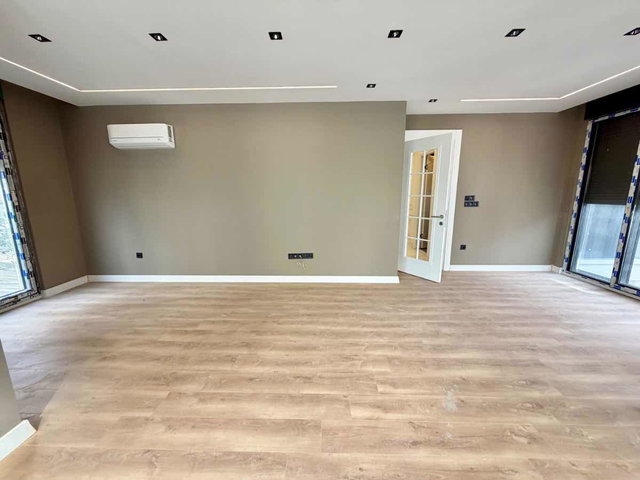 KADIKÖY FENERYOLU'NDA MUHTEŞEM KONUMDA SIFIR BİNA 2+1 DAİRE
