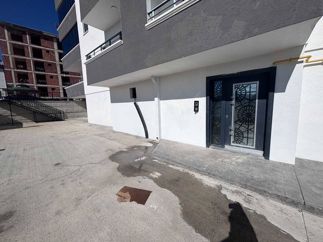 DERECİK’TE SIFIR 2+1 | 5. KAT | 2 BANYO | 3 CEPHELİ | BALKONLU