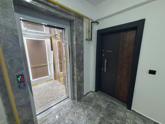 DERECİK’TE SIFIR 2+1 | 5. KAT | 2 BANYO | 3 CEPHELİ | BALKONLU