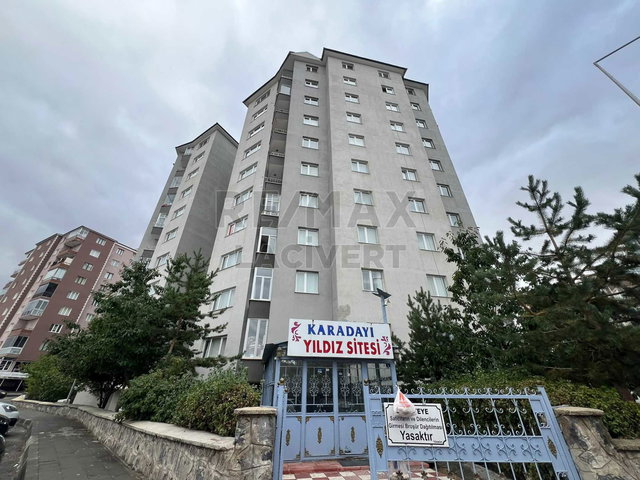 RE/MAX LACİVERT'TEN YILDIZKENT'TE KİRALIK 3+1 DAİRE
