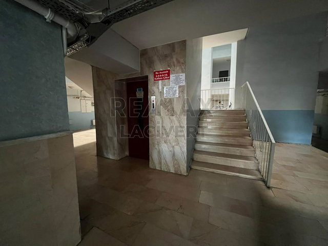 RE/MAX LACİVERT'TEN YILDIZKENT'TE KİRALIK 3+1 DAİRE