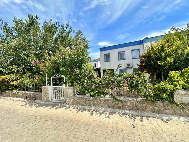 BODRUM AKYARLAR MANOLYA SİTESİNDE MÜSTAKİL BAHÇELİ 3+1 DUBLEKS