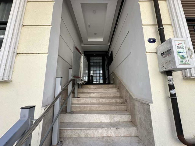 KARŞIYAKA DONANMACI’DA SATILIK 2+1 DAİRE