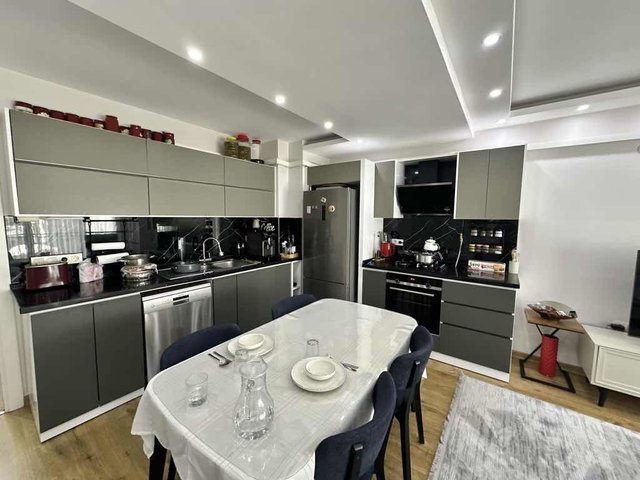 KARŞIYAKA DONANMACI’DA SATILIK 2+1 DAİRE