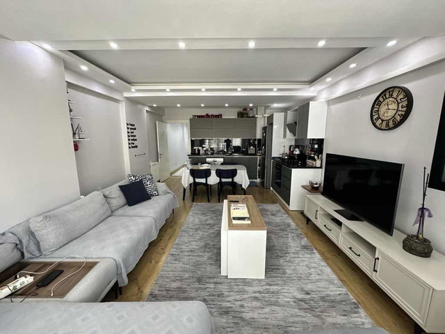 KARŞIYAKA DONANMACI’DA SATILIK 2+1 DAİRE