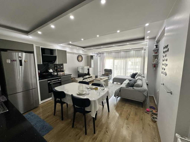 KARŞIYAKA DONANMACI’DA SATILIK 2+1 DAİRE
