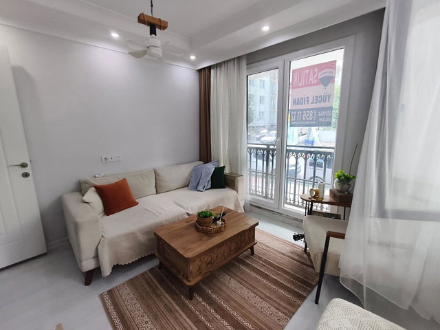 BEYLİKDÜZÜ YAKUPLU SATILIK 1+1 YÜKSEK GİRİŞ DAİRE
