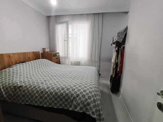 BEYLİKDÜZÜ YAKUPLU SATILIK 1+1 YÜKSEK GİRİŞ DAİRE