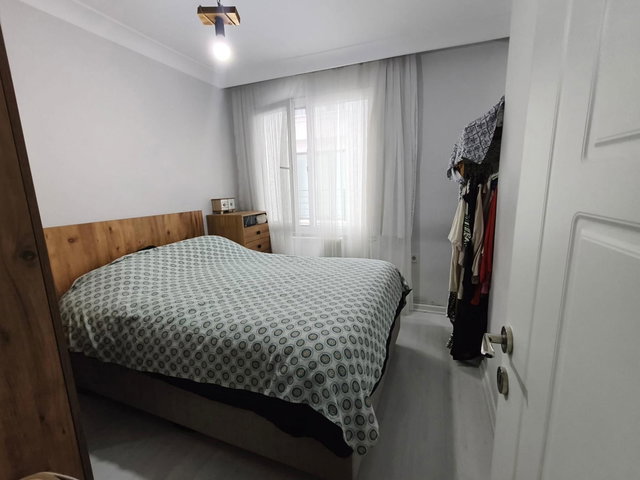 BEYLİKDÜZÜ YAKUPLU SATILIK 1+1 YÜKSEK GİRİŞ DAİRE