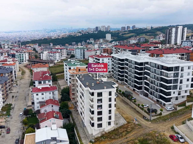 HÜSEYIN BOYLU'DAN PANORAMIK DENIZ MANZARALI GENIŞ BALKONLU DAIRE