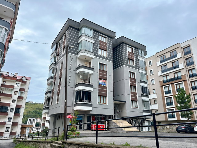 1 NOLU BEŞİRLİ MAHALLESİ 24 EVLER SİTESİNDE SATILIK 3+1 DAİRE