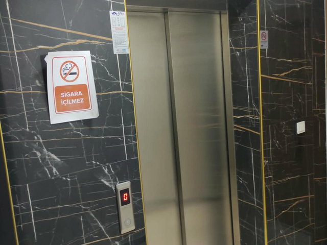 ÇAYIROVA ÖZGÜRLÜK MAHALLESİNDE SATILIK 2+1 ARA KAT DAİRE