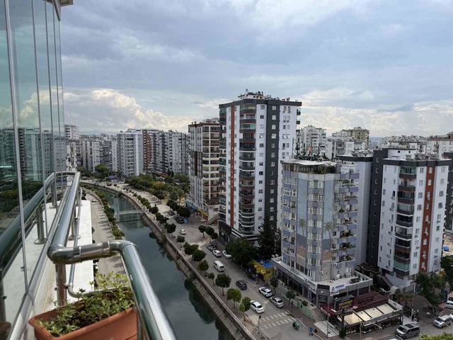 RE/MAX OVA’DAN ÇUKUROVA TOROS MAHALLESİ’NDE PANORAMİK MANZARALI EŞYALI 4+1 SATILIK DAİRE