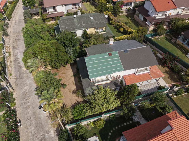 ÇEŞME DALYAN’DA 3+1, 2 KATLI, 3 CEPHELİ SATILIK VİLLA