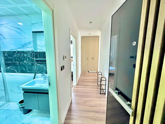 TROPİK PARK VE DENİZE YAKIN EŞYALI 1+1