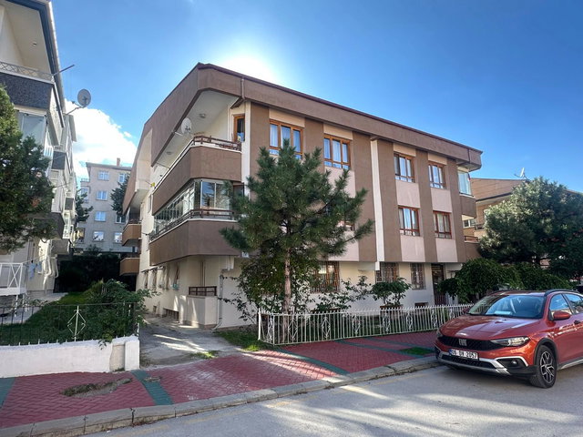 NACİ ÇAKIR MAHALLESİ’NDE SATILIK 3+1, 140 M2 KONUT