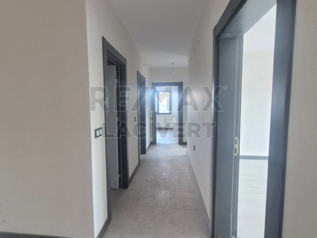 RE/MAX LACİVERT'TEN ILICA  TOKİLER'DE KİRALIK 2+1 SIFIR DAİRE