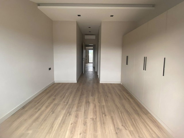 MOLLAYUSUF'TA LÜKS SİTEDE EŞYASIZ KİRALIK 3+1 DUBLEKS DAİRE