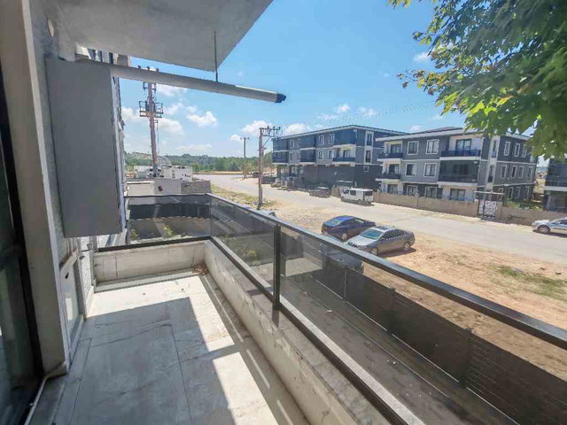 KARASU'DA HAVUZLU SİTEDE YERDEN ISITMA ARAKAT LÜKS KİRALIK DAİRE