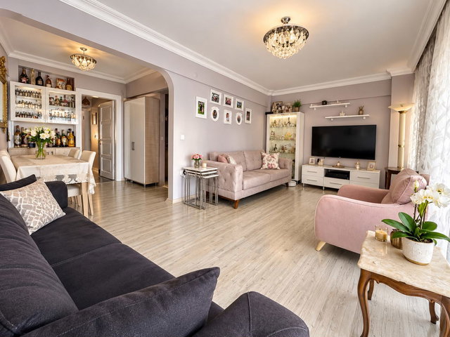 BAKIRKÖY YENİMAHALLEDE ULAŞIMIN MERKEZİNDE MASRAFSIZ 2+1