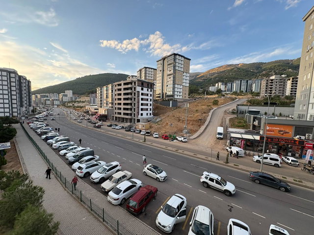 KUZEY ÇEVRE YOLU TOKİ'DE 3+1 | 155 M² BRÜT | 3. KAT | 3 CEPHE | BOŞ & EŞYASIZ