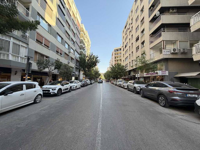 TEOK'TAN | GÜL SOKAK'TA OTOPARKLI SATILIK 3+1 GENİŞ DAİRE