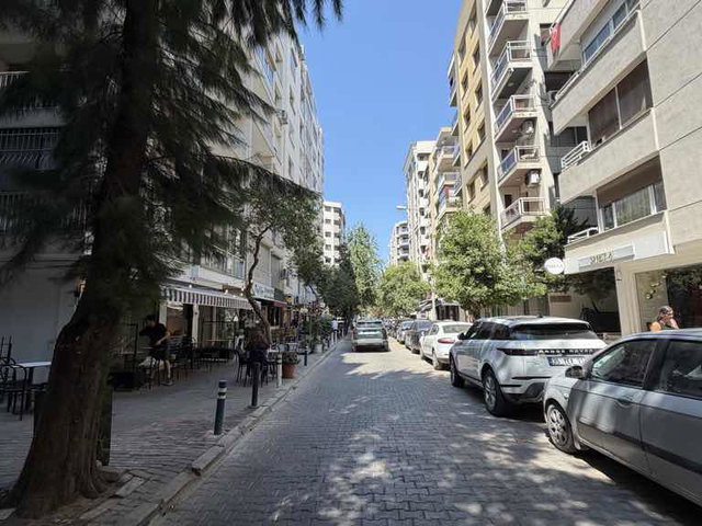 TEOK'TAN | GÜL SOKAK'TA OTOPARKLI SATILIK 3+1 GENİŞ DAİRE