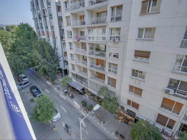 TEOK'TAN | GÜL SOKAK'TA OTOPARKLI SATILIK 3+1 GENİŞ DAİRE