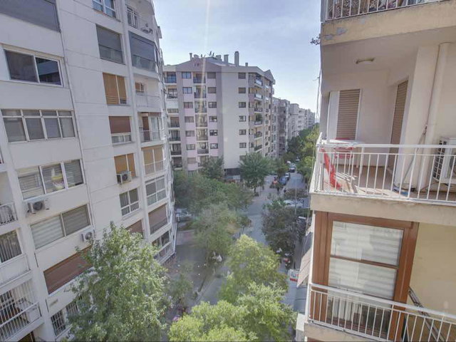 TEOK'TAN | GÜL SOKAK'TA OTOPARKLI SATILIK 3+1 GENİŞ DAİRE