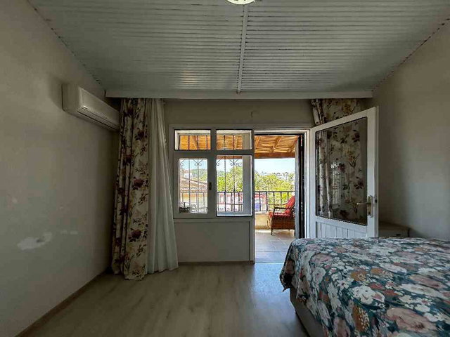 AYVALIK SİNPAŞ KONUTLARI DENİZE YAKIN BAKIMLI 2+1 VİLLA
