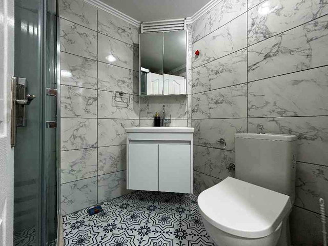 AYVALIK SİNPAŞ KONUTLARI DENİZE YAKIN BAKIMLI 2+1 VİLLA