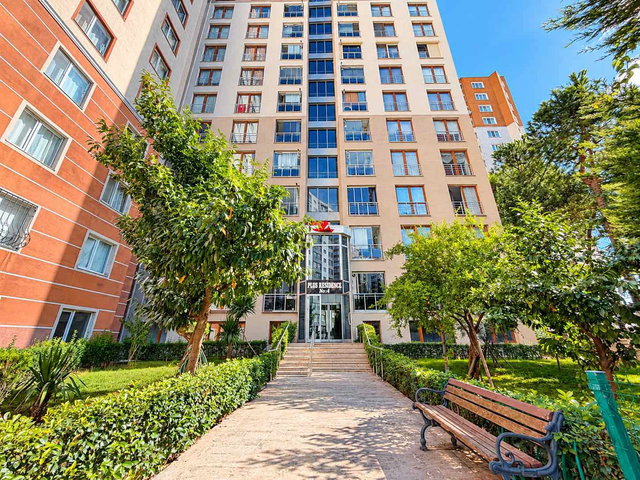 BEYLİKDÜZÜ BARIŞ MAHALLESİ PLUS RESIDENCE 3+1 2010 YAPIMI SATILIK