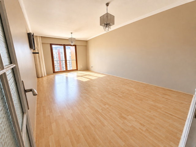 BEYLİKDÜZÜ BARIŞ MAHALLESİ PLUS RESIDENCE 3+1 2010 YAPIMI SATILIK
