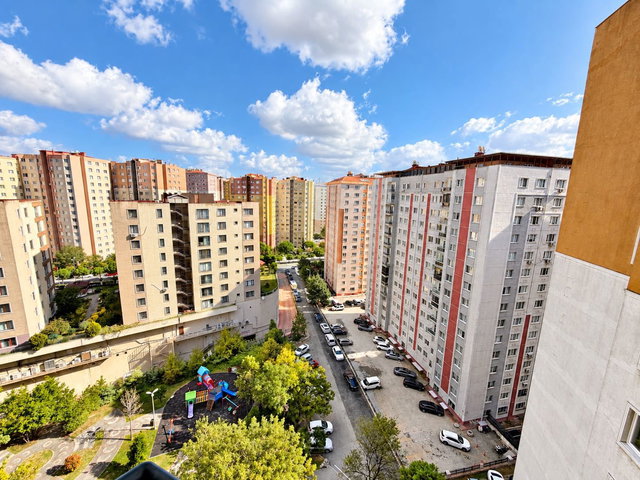 BEYLİKDÜZÜ BARIŞ MAHALLESİ PLUS RESIDENCE 3+1 2010 YAPIMI SATILIK