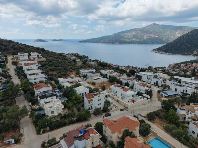 ANTALYA KAŞ KALKAN – KALAMAR KOYU’NDA YATIRIM FIRSATI!
