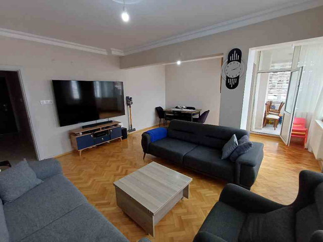 ATAŞEHİR İÇERENKÖY 2. GÜL SİTESİ SATILIK ARAKAT DAİRE,​