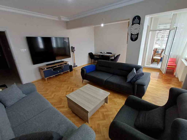 ATAŞEHİR İÇERENKÖY 2. GÜL SİTESİ SATILIK ARAKAT DAİRE,​